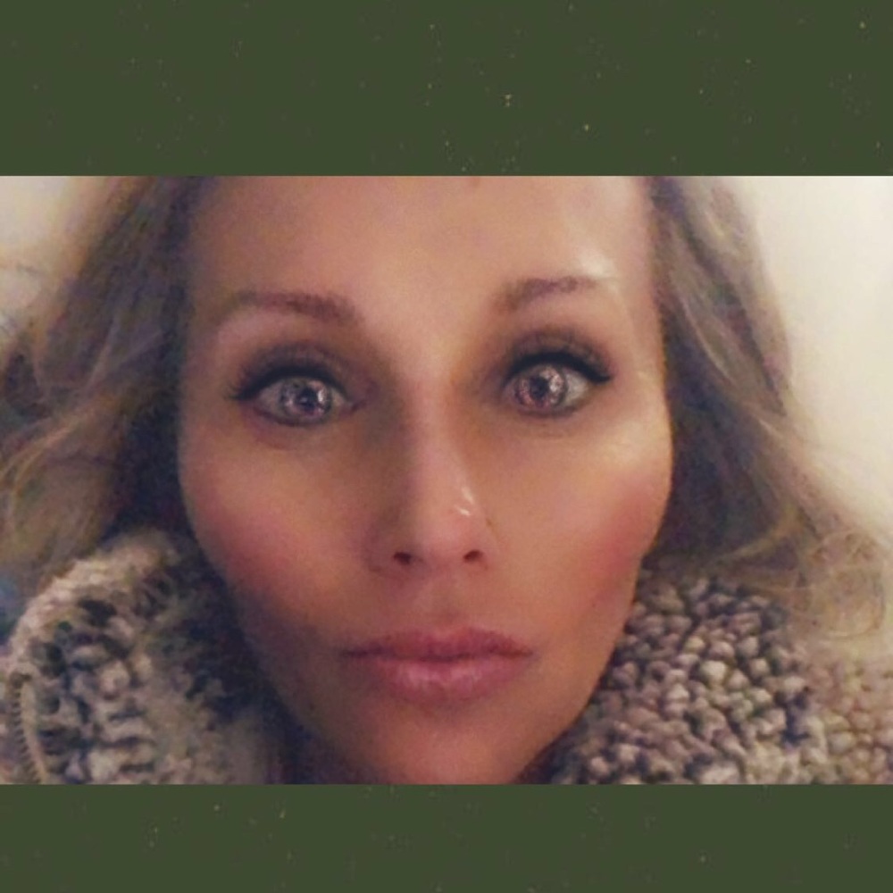 Meet your Posher, Tana